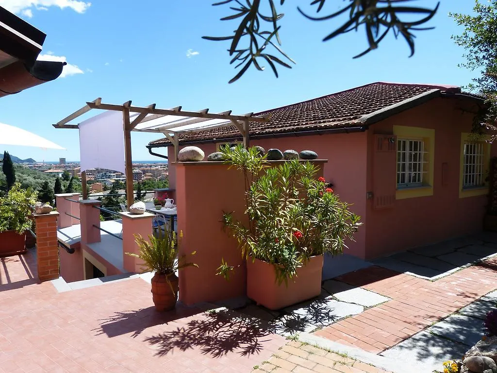 קיאברי Belvedere Lodge